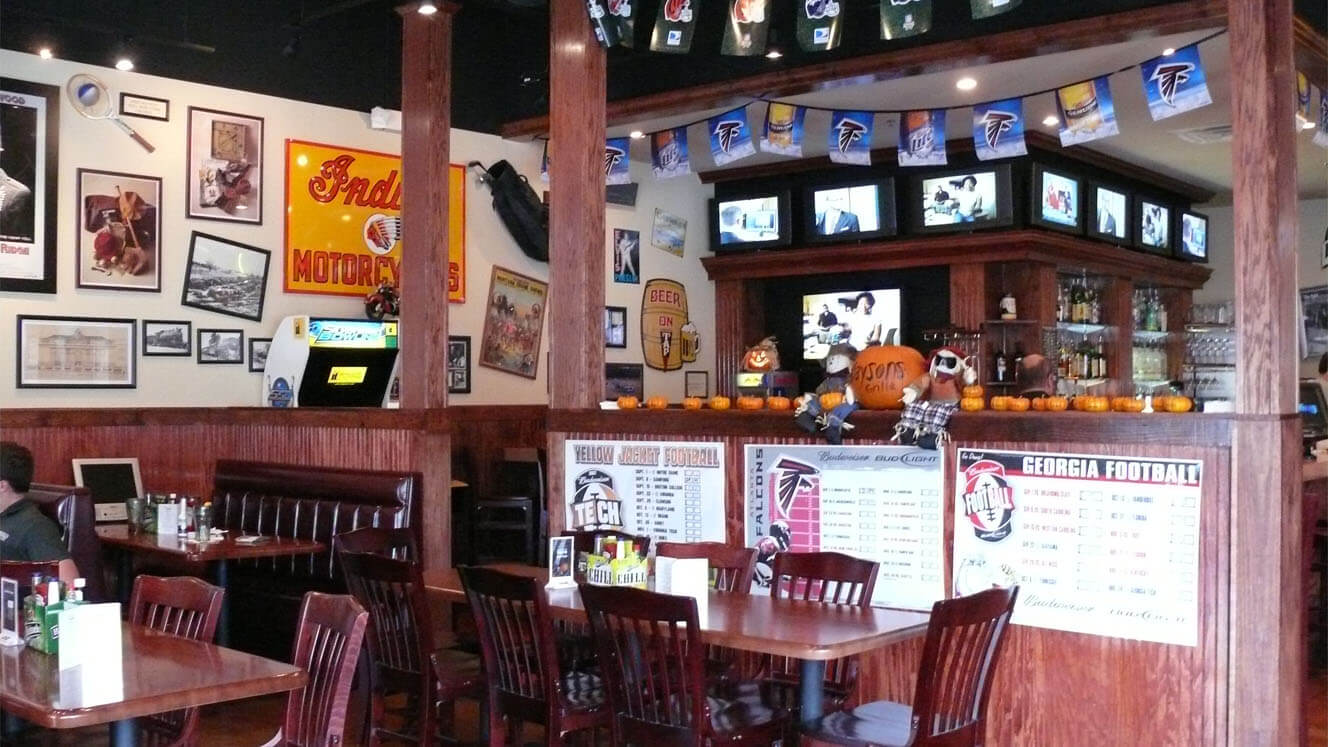 Kaysons RFT Restaurants Kaysons JB Dining Area Looking into Bar